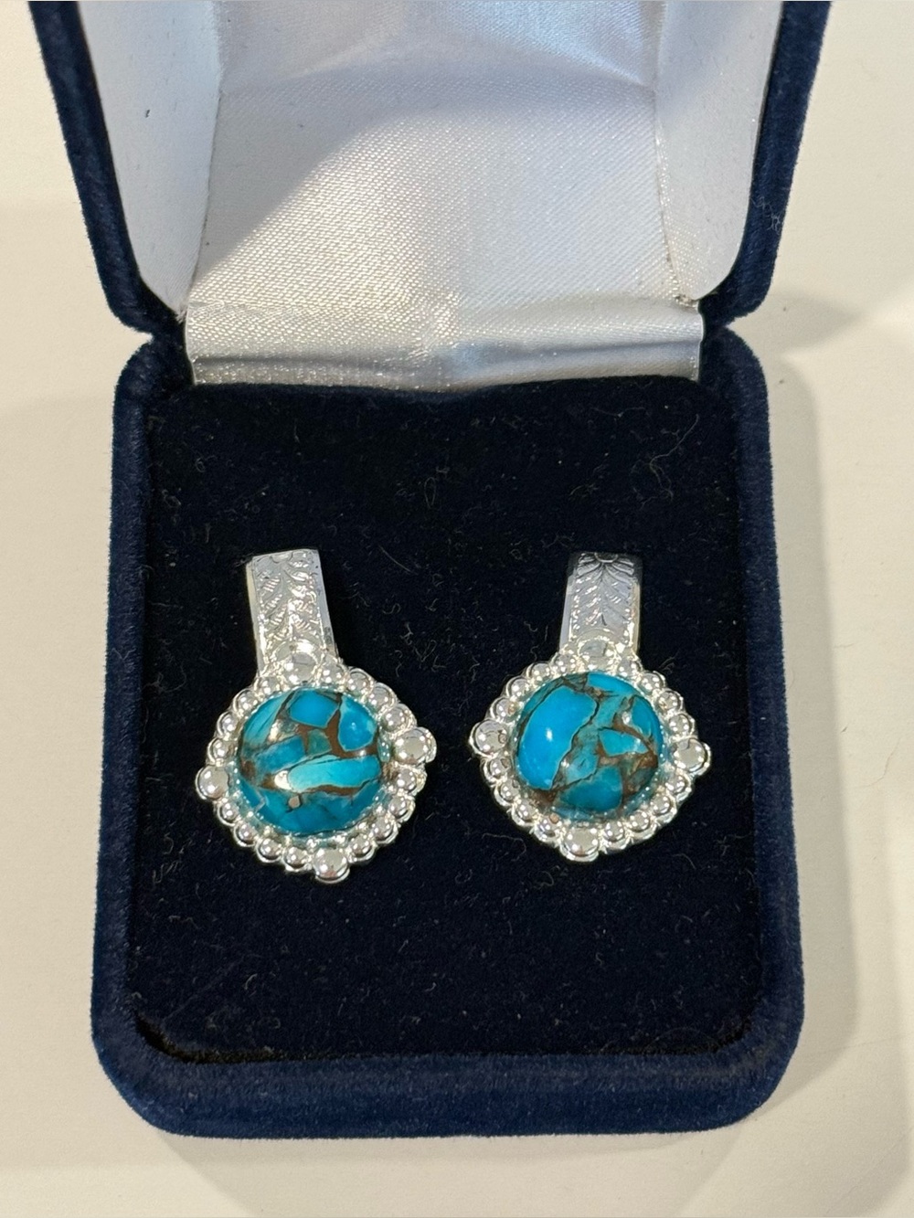 New Montana Silversmith Turquoise Earrings Blue & Silver Tone Western Women’s - Picture 2 of 5